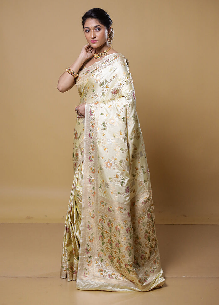 Cream Dupion Silk Saree With Blouse Piece