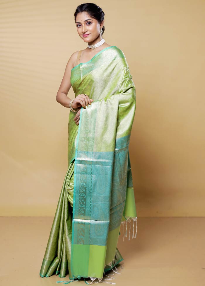 Green Dupion Silk Saree With Blouse Piece