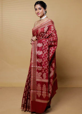 Red Cotton Saree With Blouse Piece