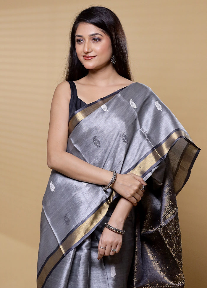 Grey Handloom Tussar Pure Silk Saree With Blouse Piece