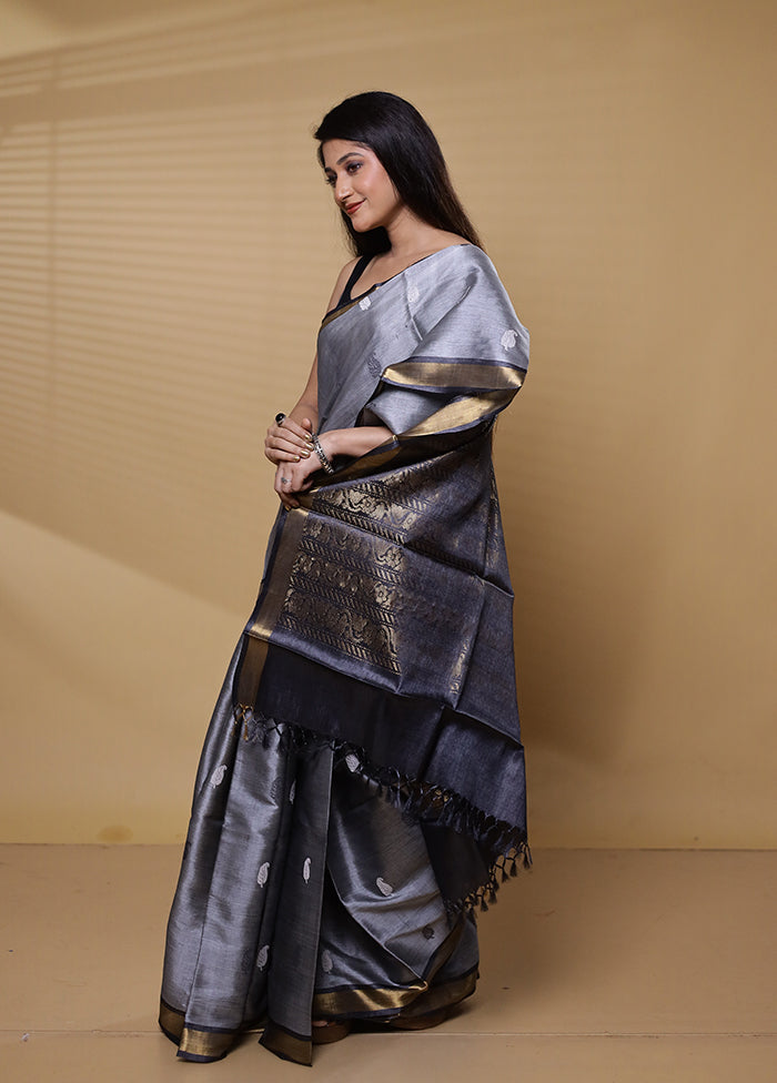 Grey Handloom Tussar Pure Silk Saree With Blouse Piece