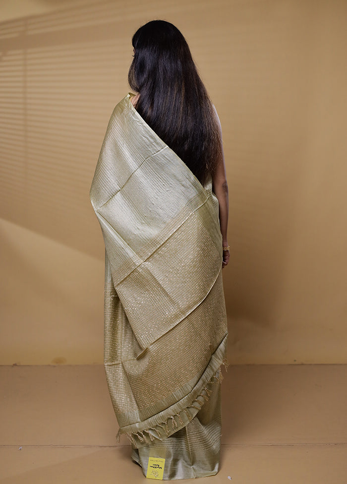 Cream Tussar Silk Saree With Blouse Piece