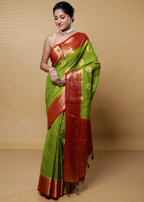 Green Dupion Silk Saree With Blouse Piece