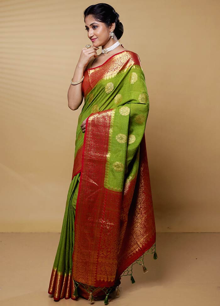 Green Dupion Silk Saree With Blouse Piece