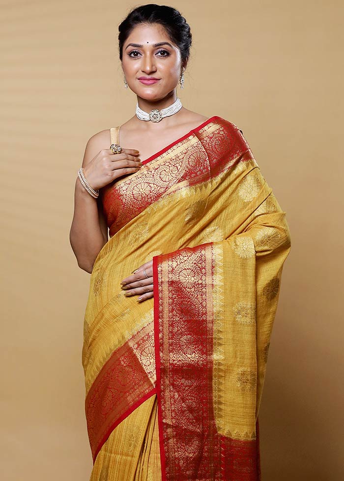 Cream Dupion Silk Saree With Blouse Piece