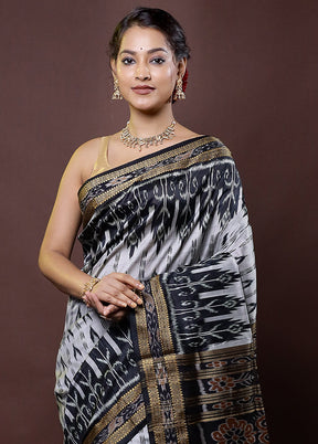 Grey Handloom Patola Pure Silk Saree With Blouse Piece