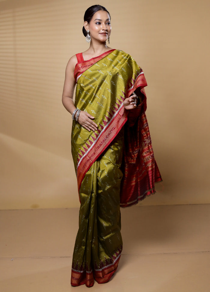 Green Handloom Patola Pure Silk Saree With Blouse Piece