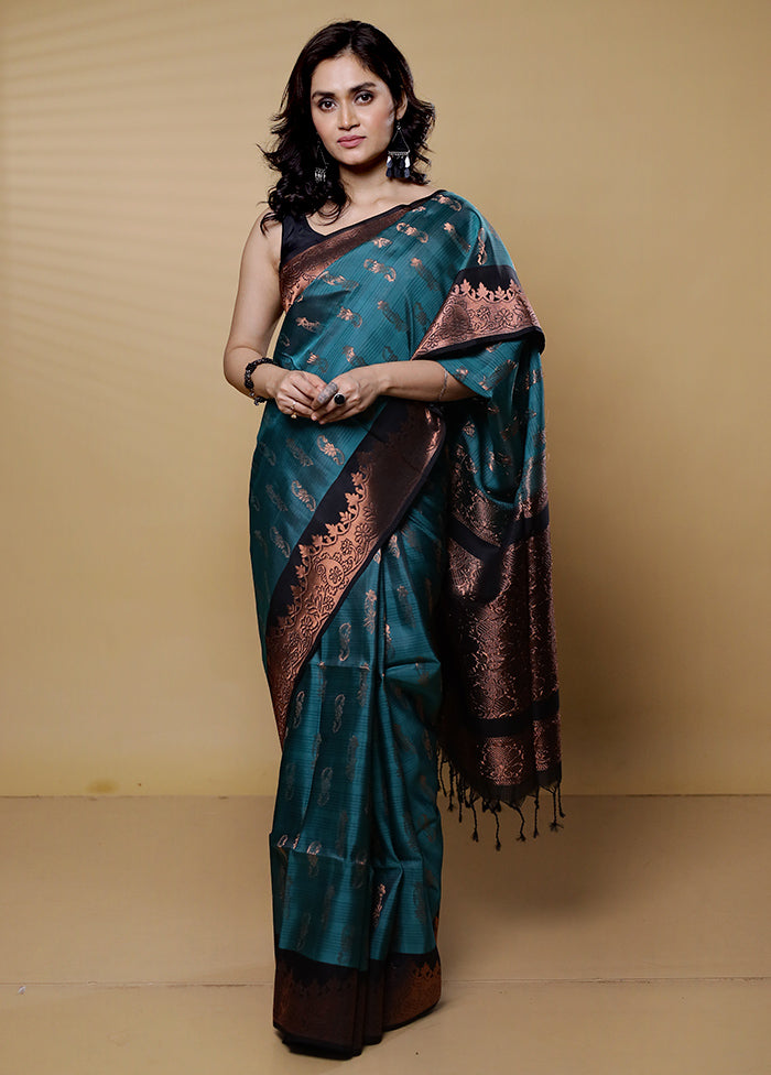 Green Handloom Kanjivaram Pure Silk Saree With Blouse Piece