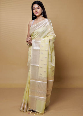 Yellow Kora Silk Saree With Blouse Piece