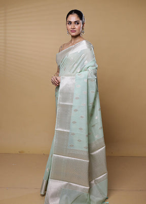 Grey Kora Silk Saree With Blouse Piece