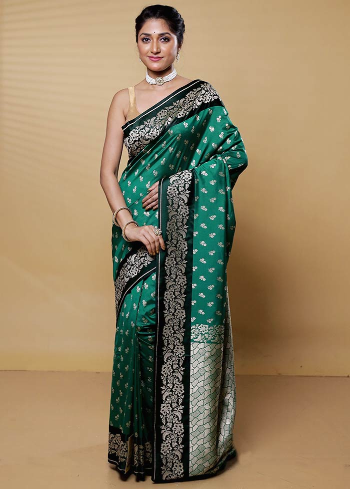 Green Uppada Silk Saree With Blouse Piece