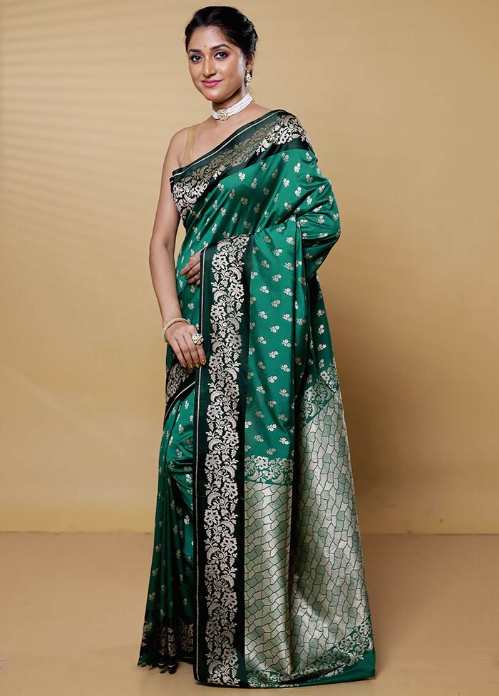 Green Uppada Silk Saree With Blouse Piece