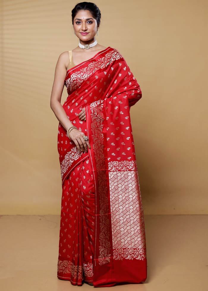 Red Uppada Silk Saree With Blouse Piece