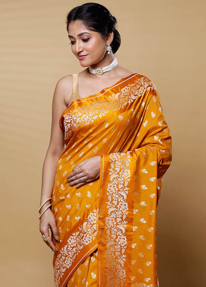 Yellow Uppada Silk Saree With Blouse Piece