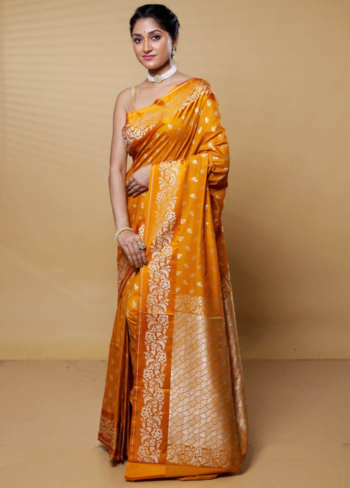 Yellow Uppada Silk Saree With Blouse Piece