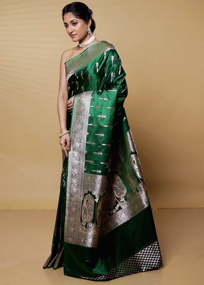 Green Uppada Silk Saree With Blouse Piece