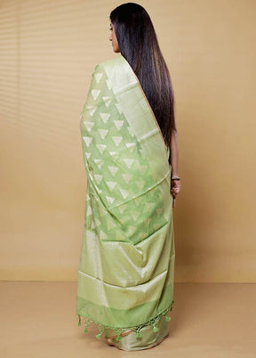 Green Kora Silk Saree With Blouse Piece