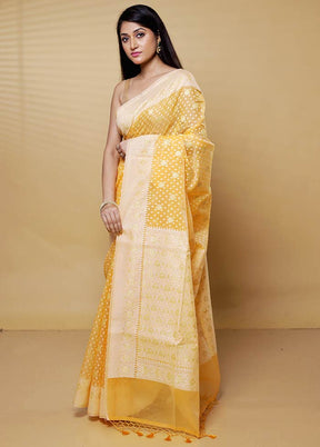 Yellow Kora Silk Saree With Blouse Piece