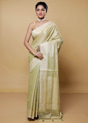 Green Kora Silk Saree With Blouse Piece