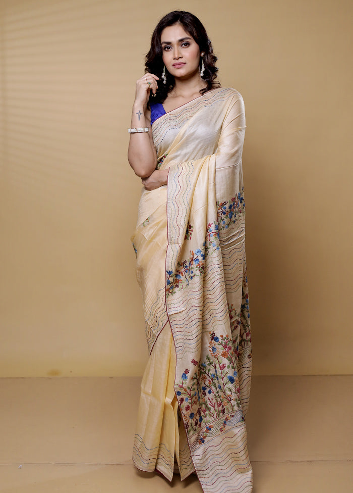 Cream Handloom Tussar Pure Silk Saree With Blouse Piece