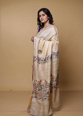 Cream Handloom Tussar Pure Silk Saree With Blouse Piece