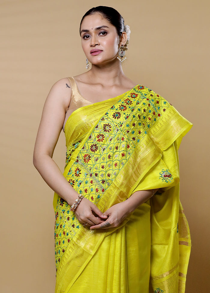 Yellow Handloom Tussar Pure Silk Saree With Blouse Piece