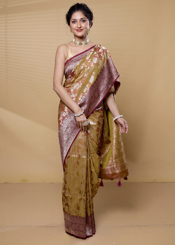 Green Dupion Silk Saree With Blouse Piece