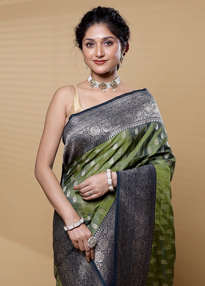 Green Dupion Silk Saree With Blouse Piece