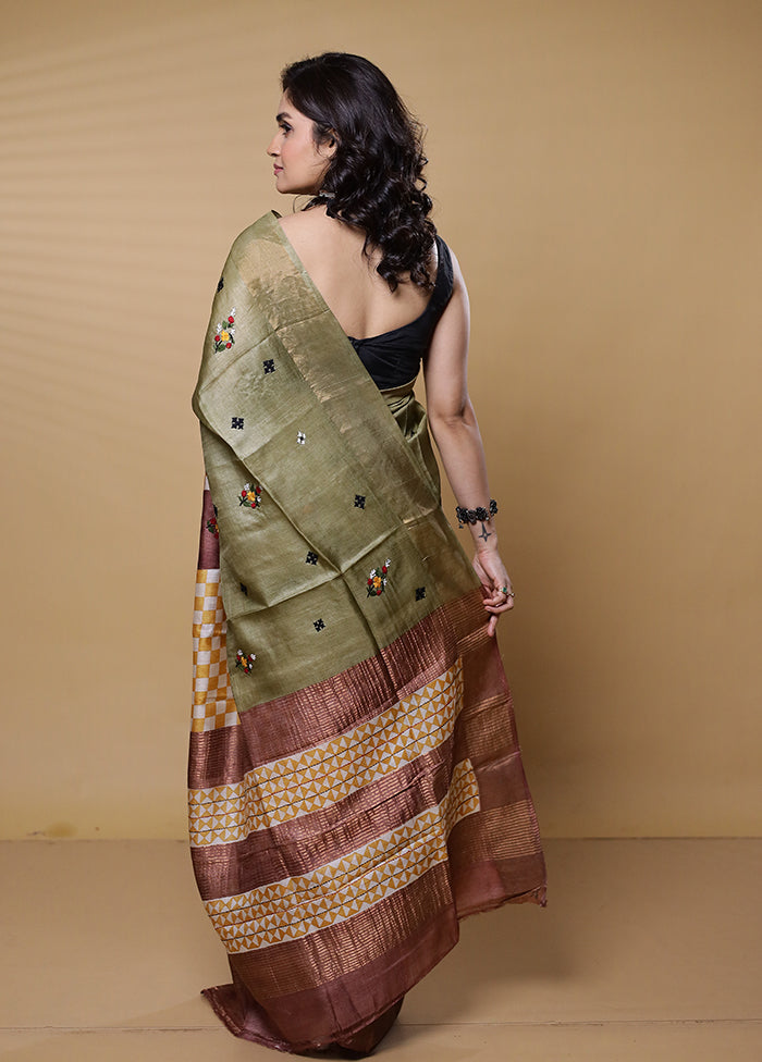 Green Handloom Tussar Pure Silk Saree With Blouse Piece