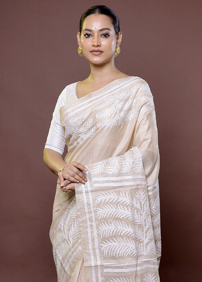 Cream Handloom Kantha Stitch Pure Silk Saree With Blouse Piece