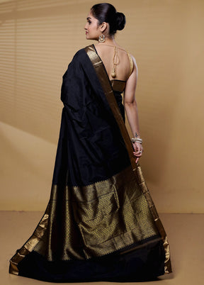 Black Kanjivaram Silk Saree With Blouse Piece