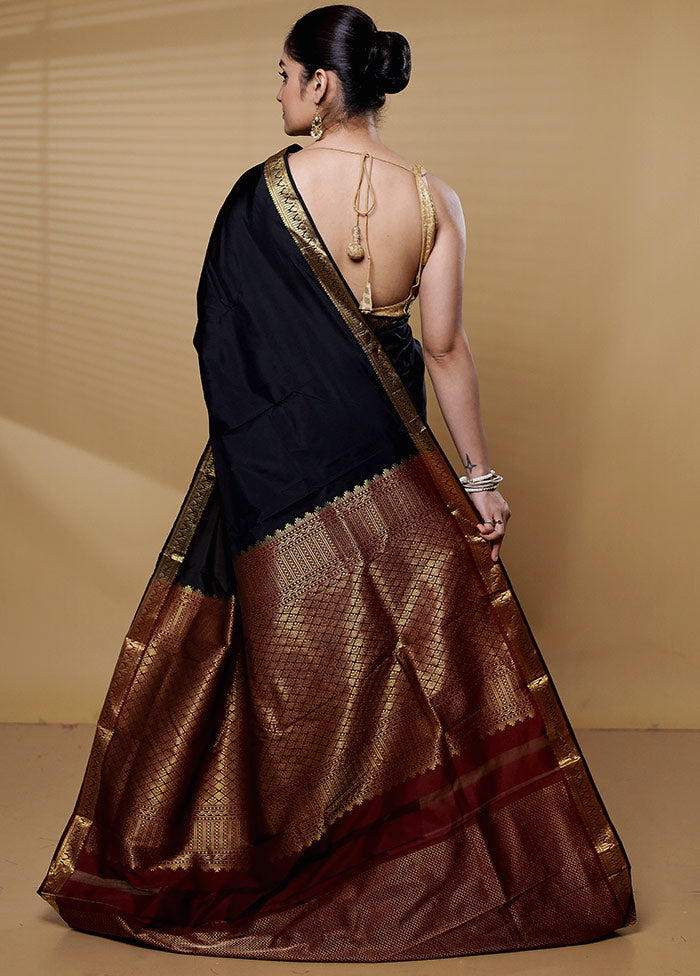 Black Kanjivaram Silk Saree With Blouse Piece