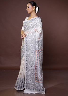 White Handloom Kantha Stitch Pure Silk Saree With Blouse Piece