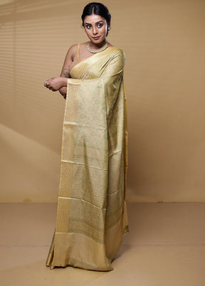 Cream Tanchoi Silk Saree With Blouse Piece