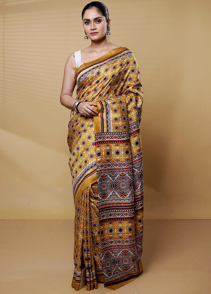 Yellow Pure Bishnupuri Silk Saree Without Blouse Piece