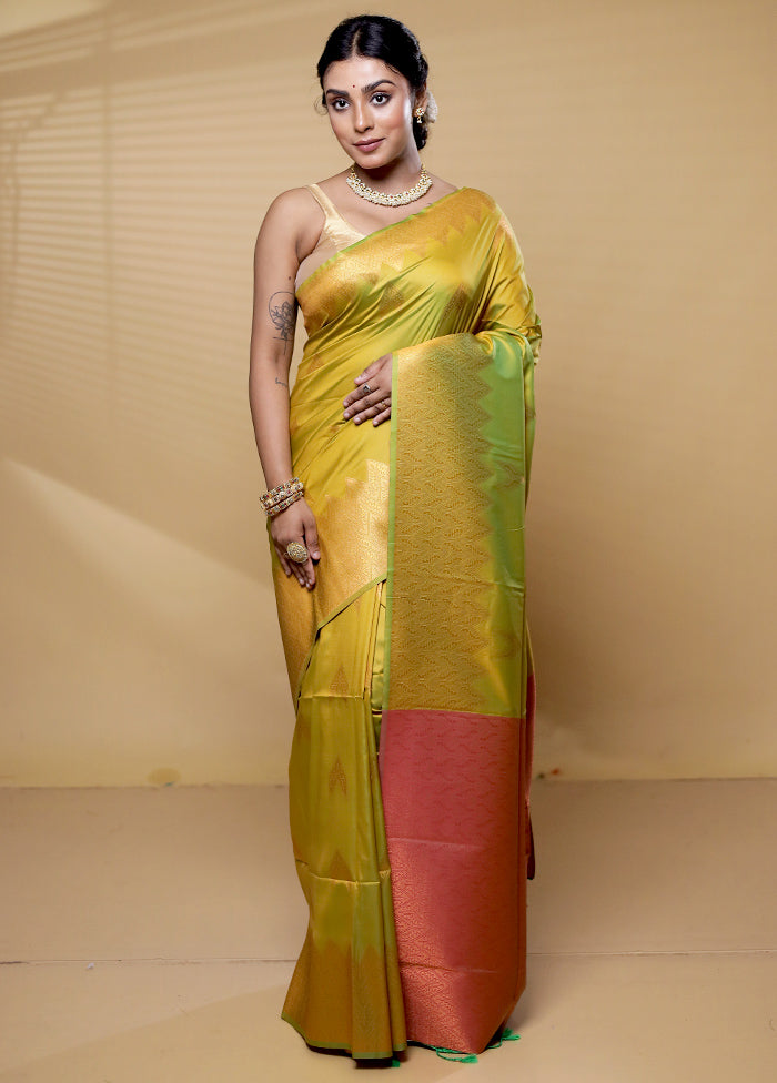 Green Dupion Silk Saree With Blouse Piece