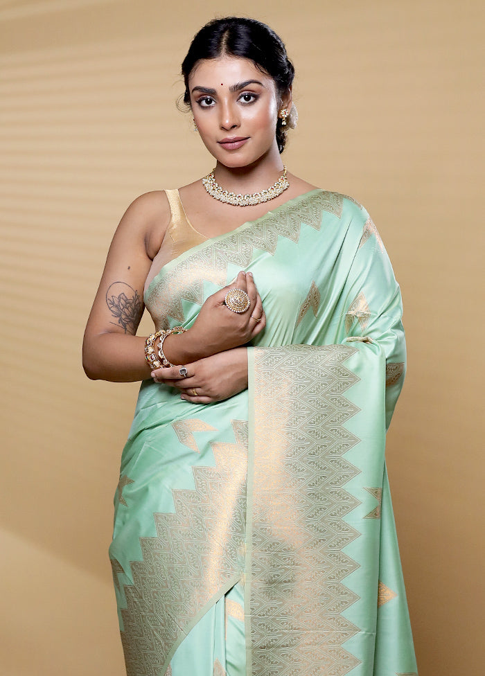 Green Dupion Silk Saree With Blouse Piece