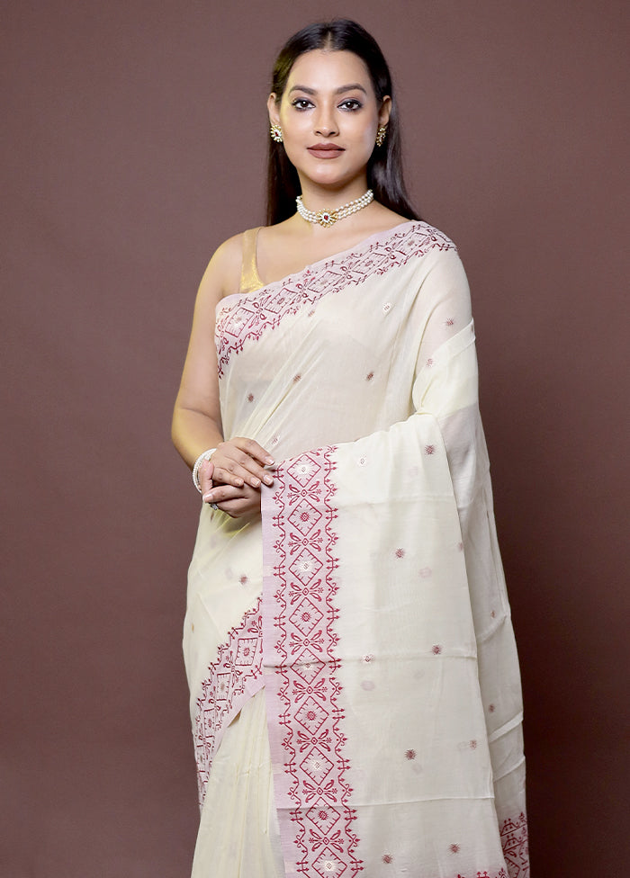 Cream Cotton Saree With Blouse Piece