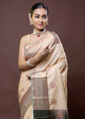 Cream Kanjivaram Silk Saree With Blouse Piece