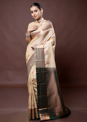 Cream Kanjivaram Silk Saree With Blouse Piece