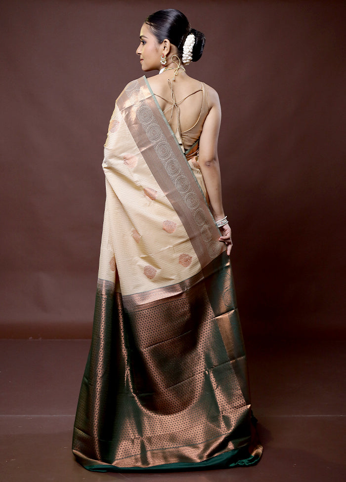 Cream Kanjivaram Silk Saree With Blouse Piece