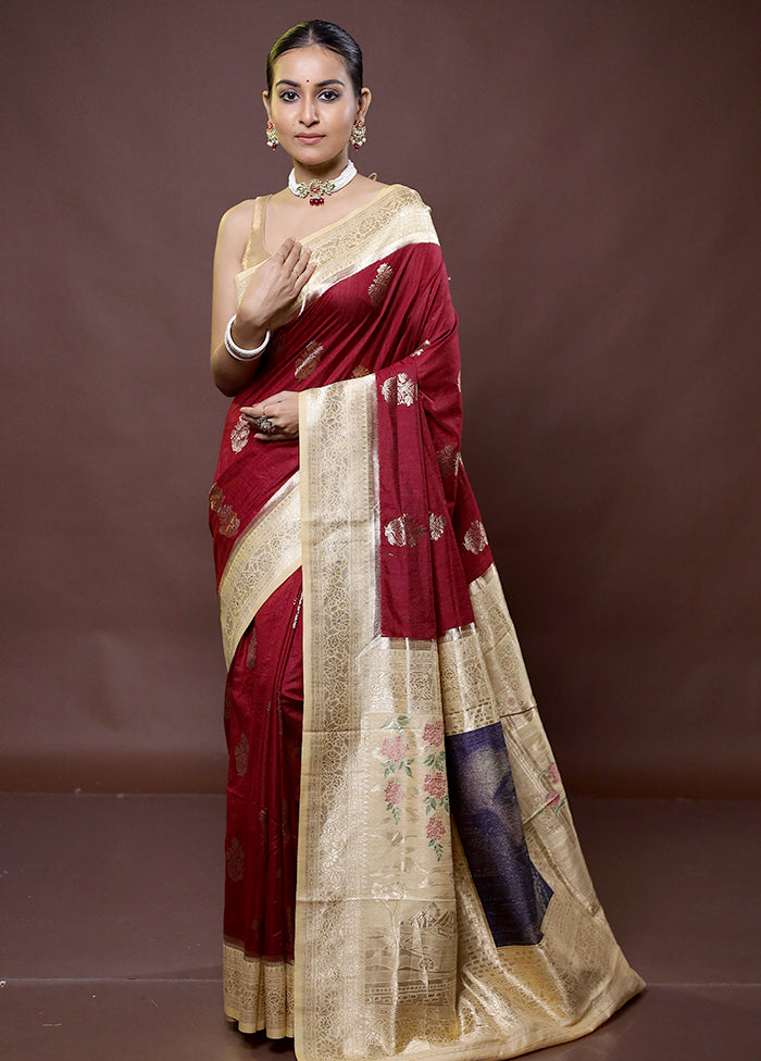 Red Dupion Silk Saree With Blouse Piece