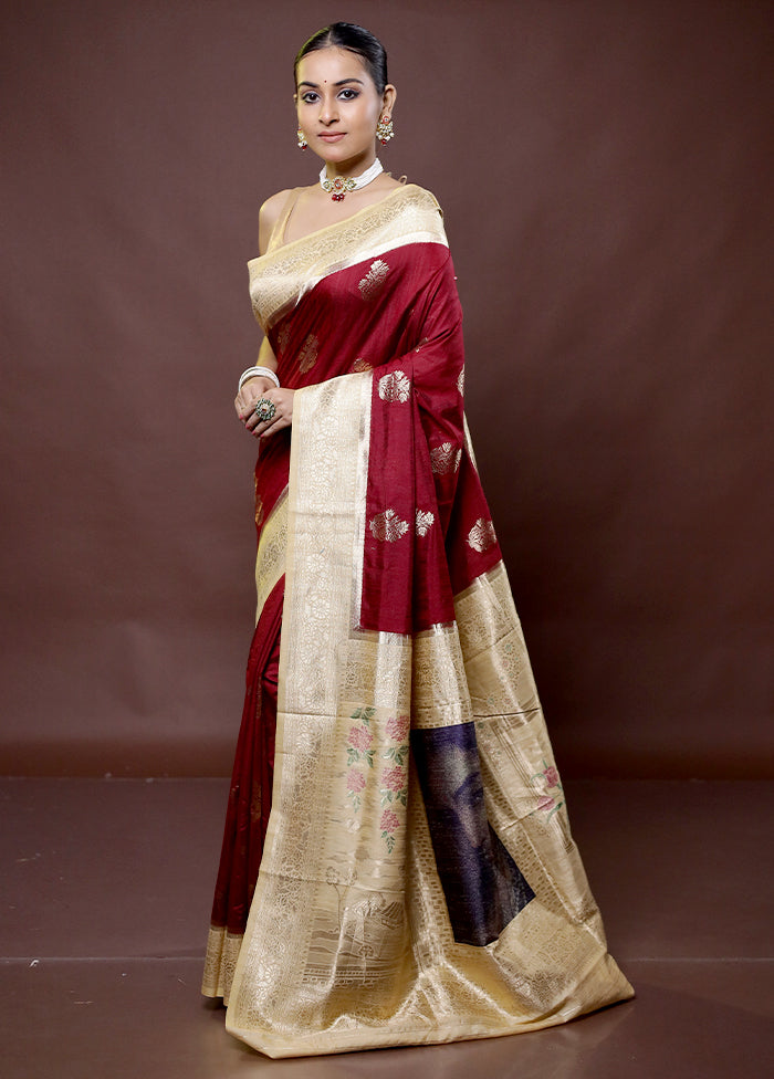 Red Dupion Silk Saree With Blouse Piece