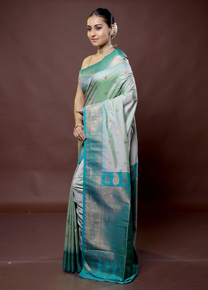 Green Kanjivaram Silk Saree With Blouse Piece