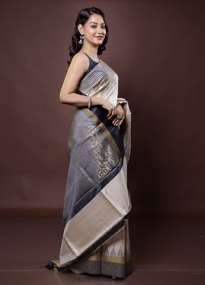 Cream Handloom Tussar Pure Silk Saree With Blouse Piece