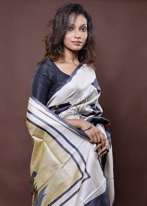 Cream Handloom Tussar Pure Silk Saree With Blouse Piece