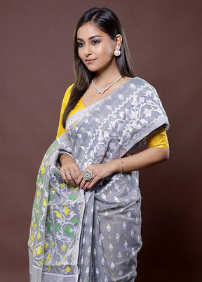 Grey Tant Jamdani Saree Without Blouse Piece