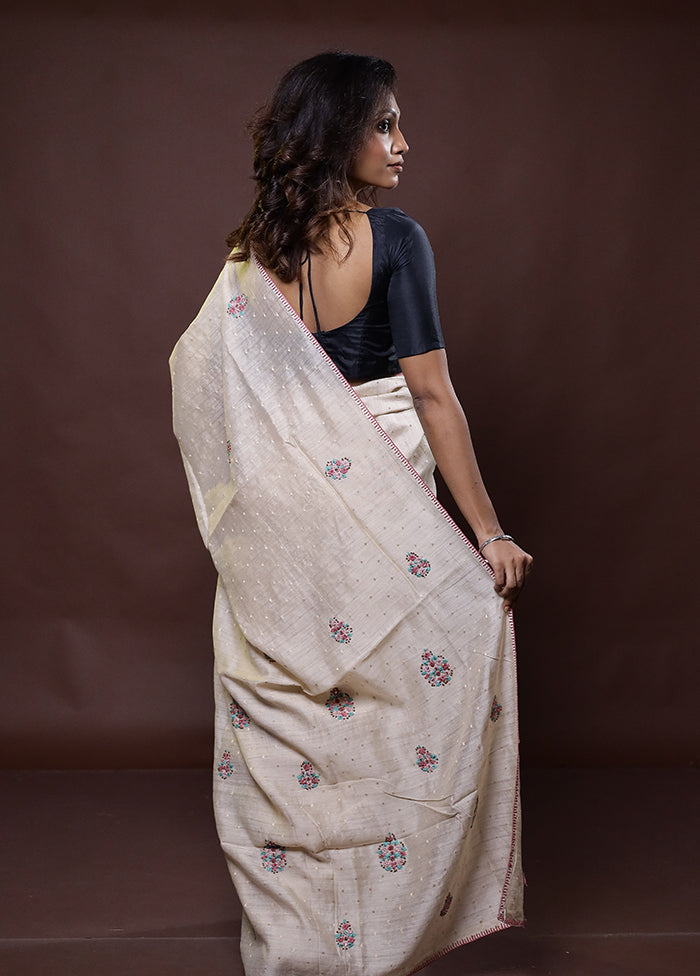 Cream Handloom Tussar Pure Silk Saree With Blouse Piece