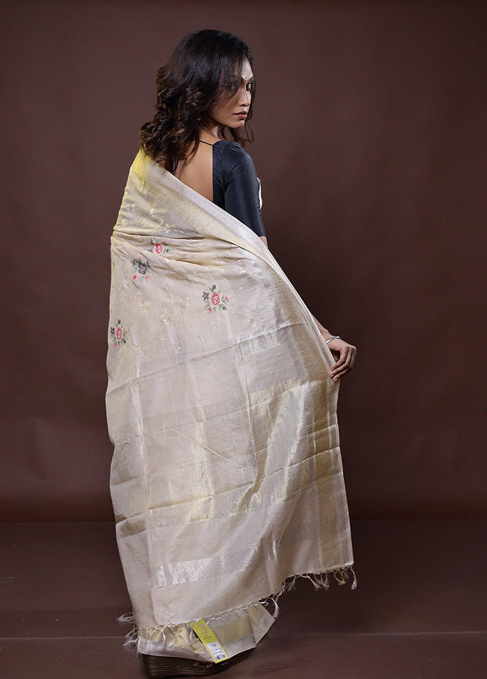 Cream Handloom Tussar Pure Silk Saree With Blouse Piece