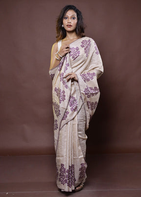 Cream Handloom Tussar Pure Silk Saree With Blouse Piece